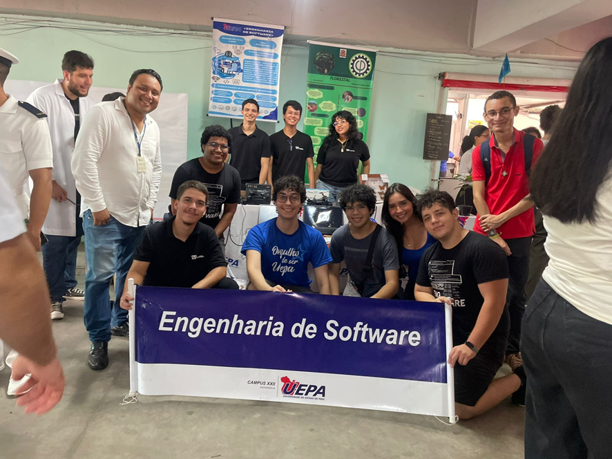 Participação na Feira Vocacional do Ideal Almirante Barroso